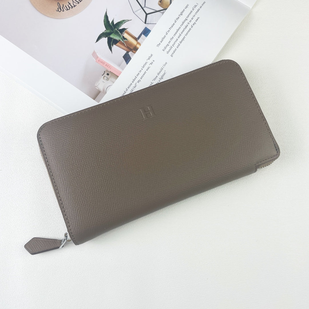 H Silk'in empson-Barenia leather wallet size : 20x11.5x1.5 cm