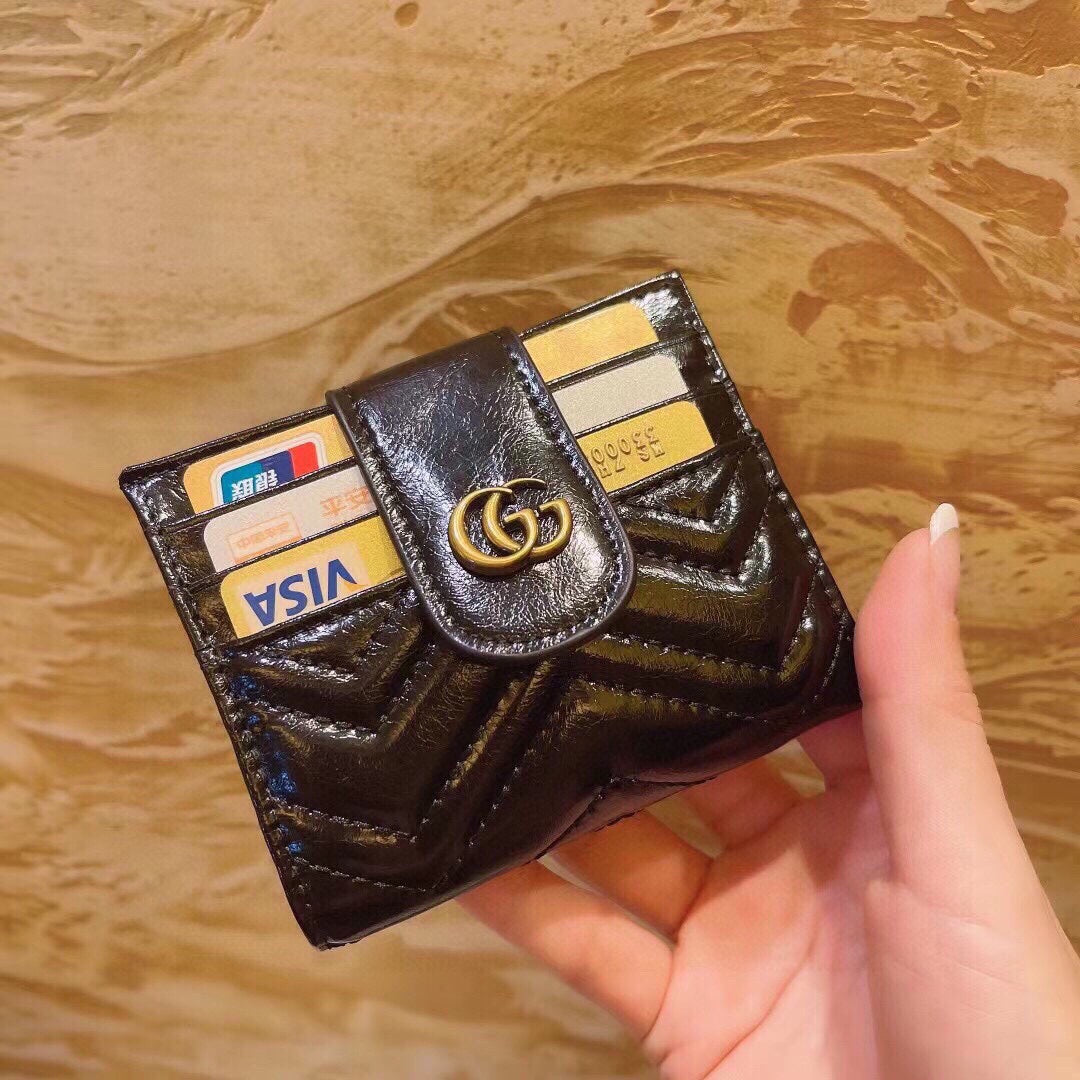 gg new arrival wallets size : 10x9 cm