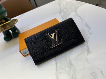L Capucines men wallet size：20*11*2.5 cm
