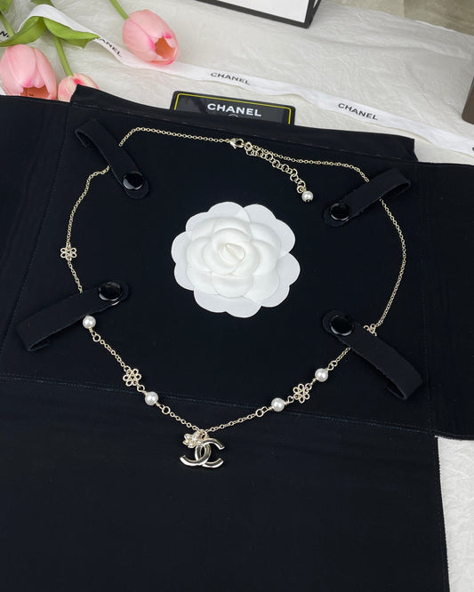 CC Necklace 0017
