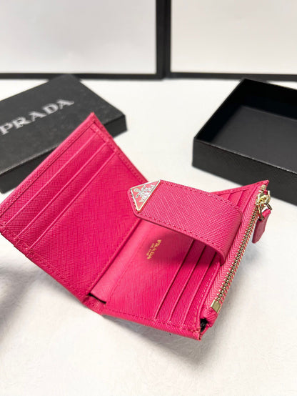 Pra wallet men and women size : 10x9 cm