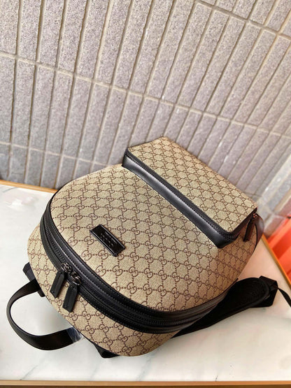GG new arrival men backpack bag size :32*40*15 cm