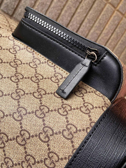 GG new arrival men backpack bag size :32*40*15 cm