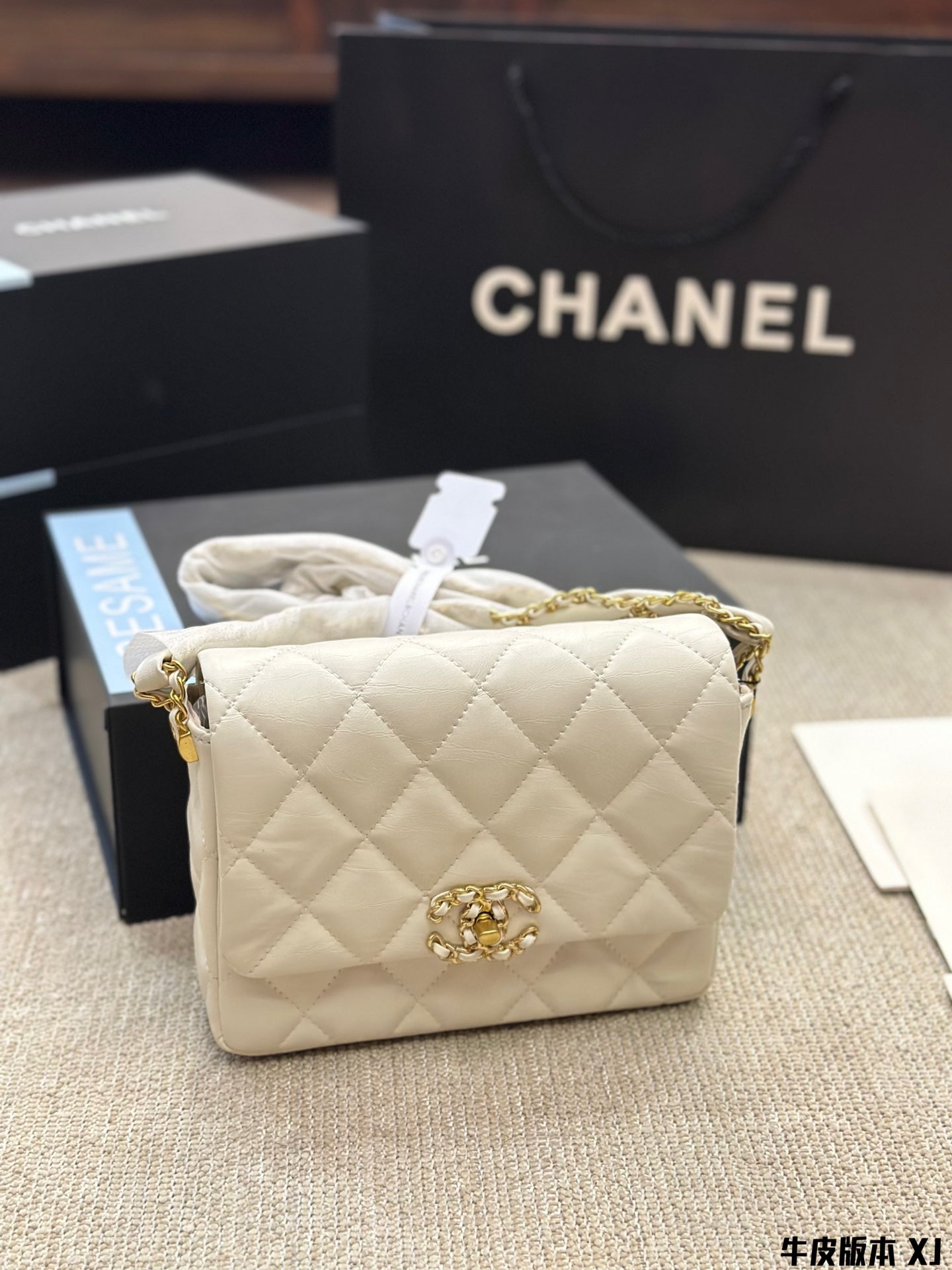 cc Vintage 23k new arrival bag size :19*13 cm