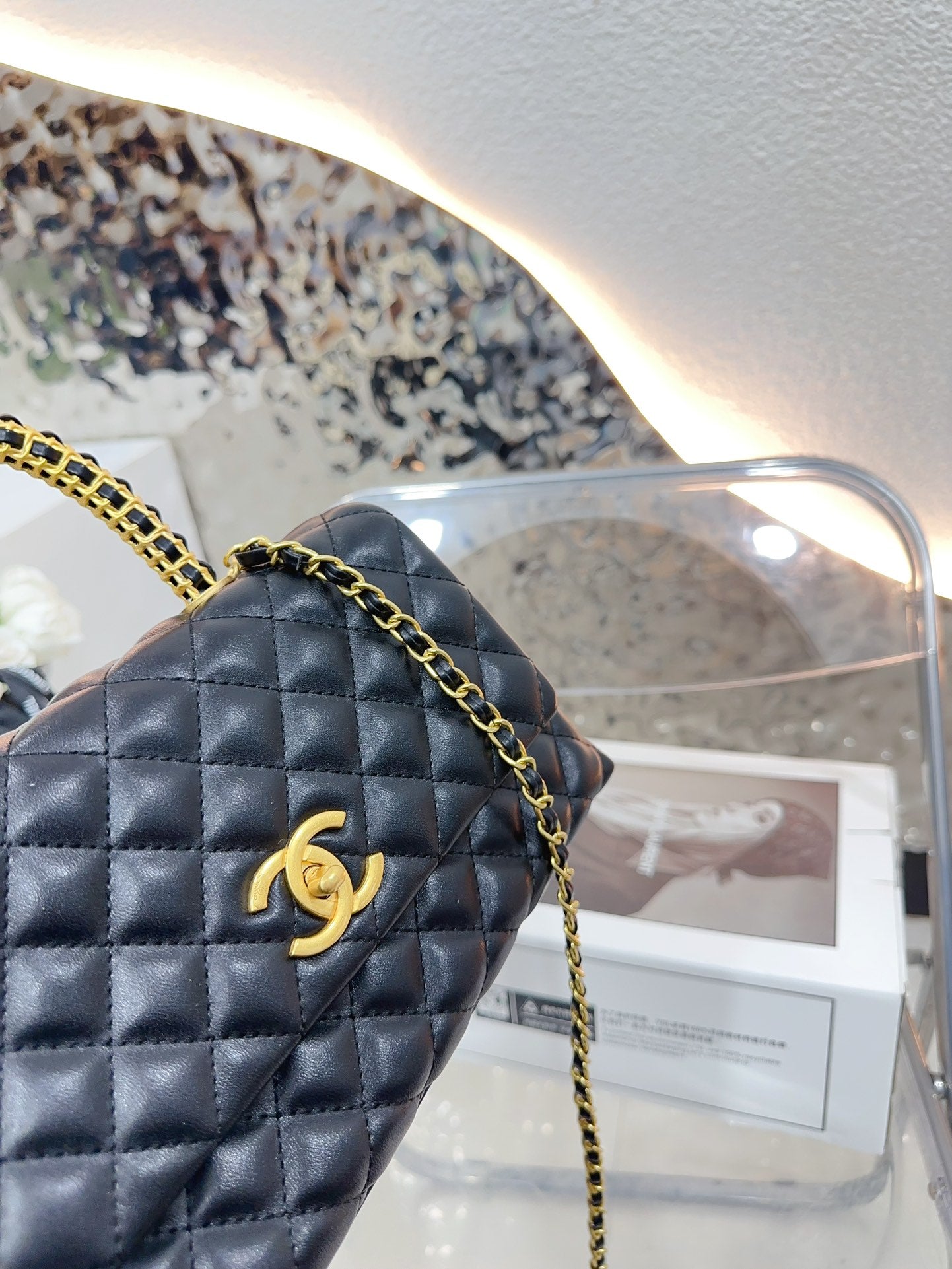 CC new arrival coco handle size : 24cm