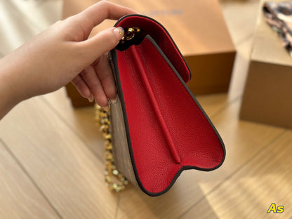 Louis VICTOIRE new arrival bag size: 26*15cm