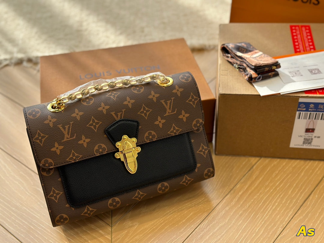 Louis VICTOIRE new arrival bag size: 26*15cm