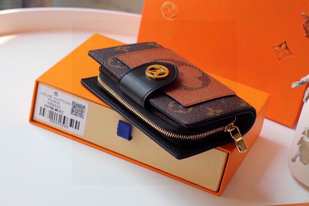 Louis new arrival wallets size: 13.5*9.5*3.5 cm