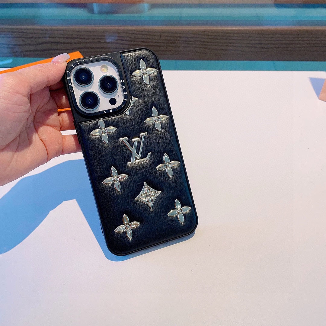 Louis phone case 05