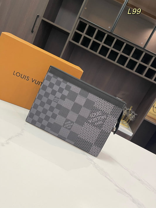 Louis Toiletry Pouch bag size: 26*20cm