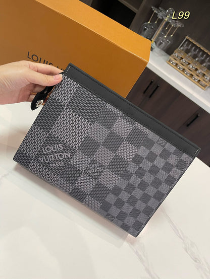 Louis Toiletry Pouch bag size: 26*20cm