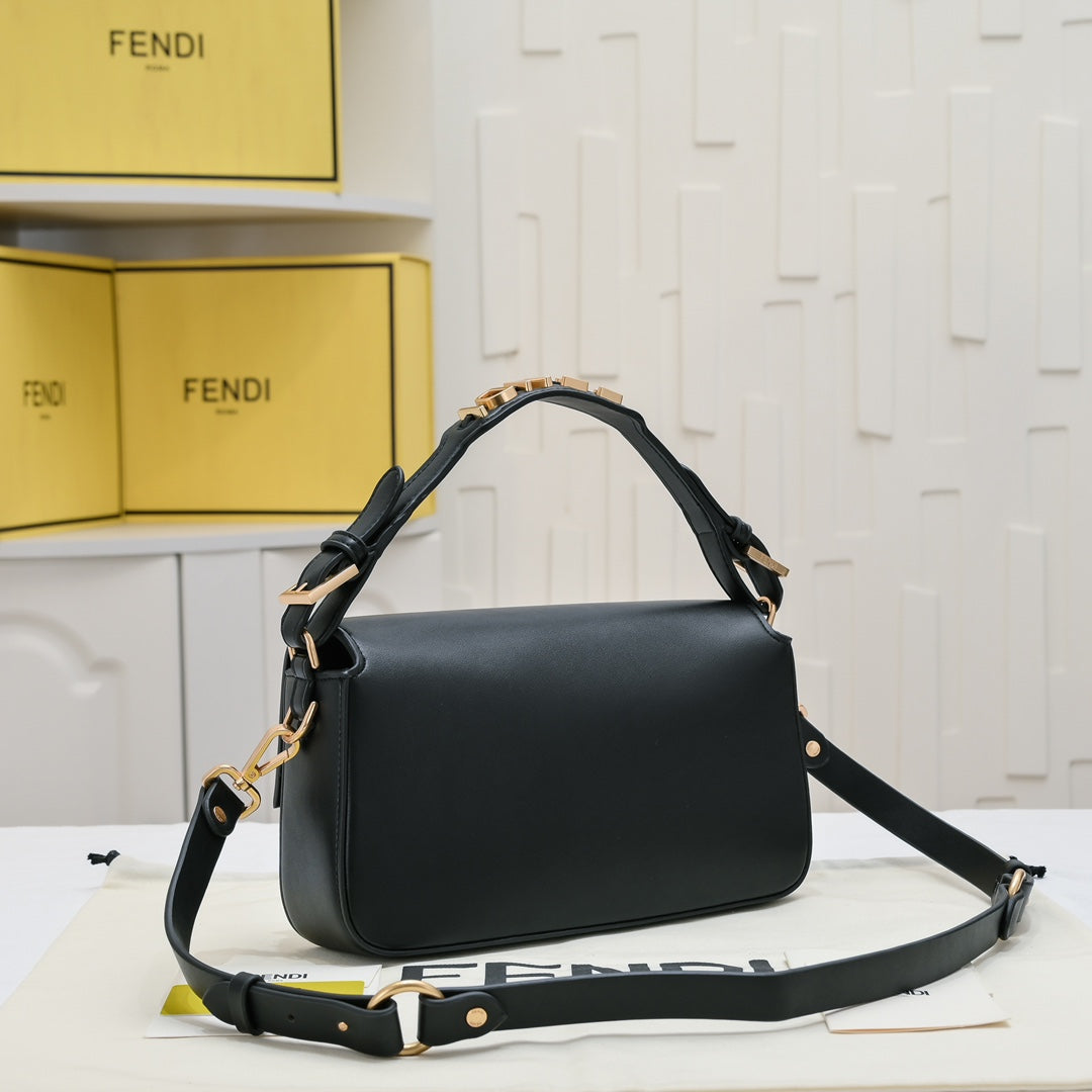 Fen new arrival BAGUETTE bag size: 27*15*6