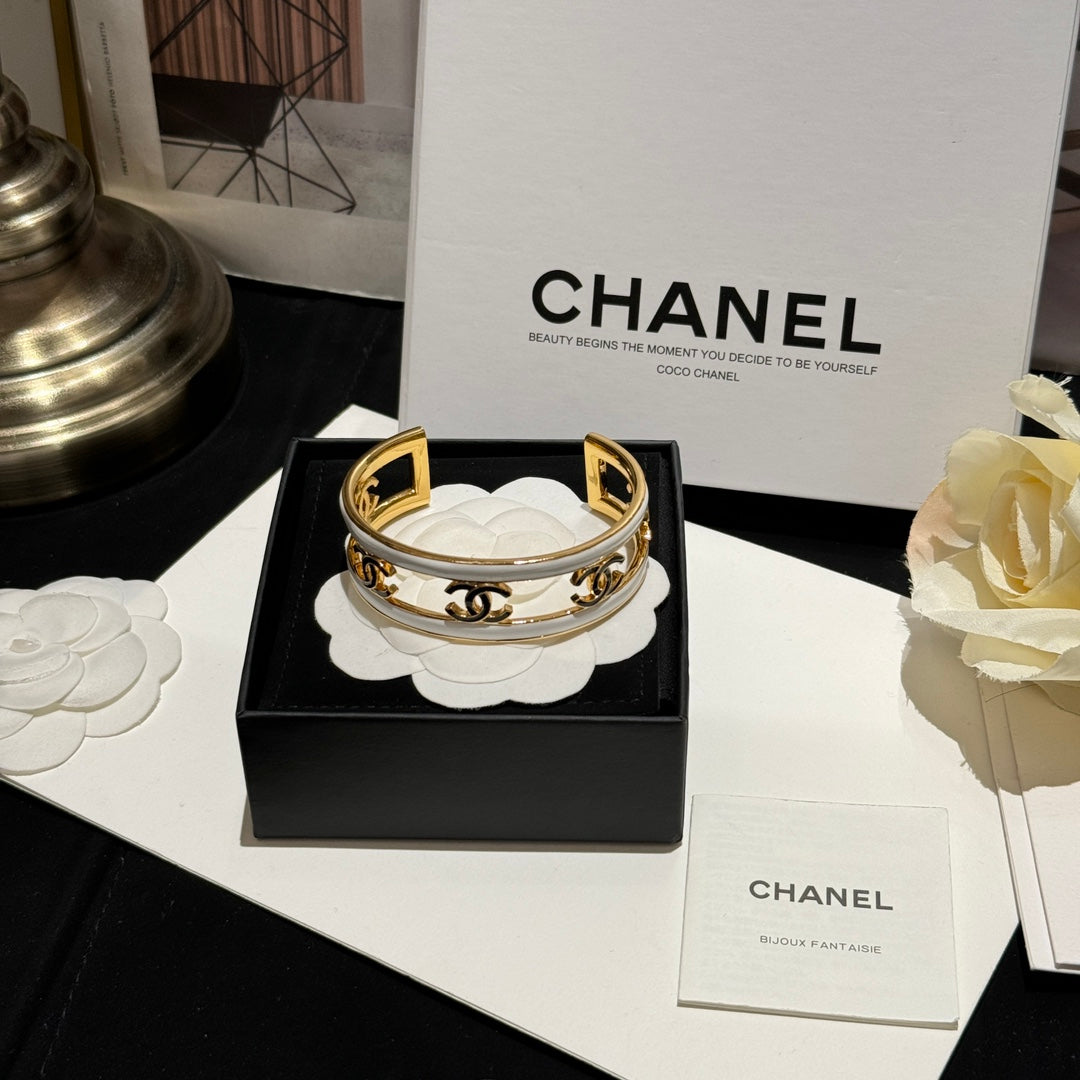 CC Bracelet 0021