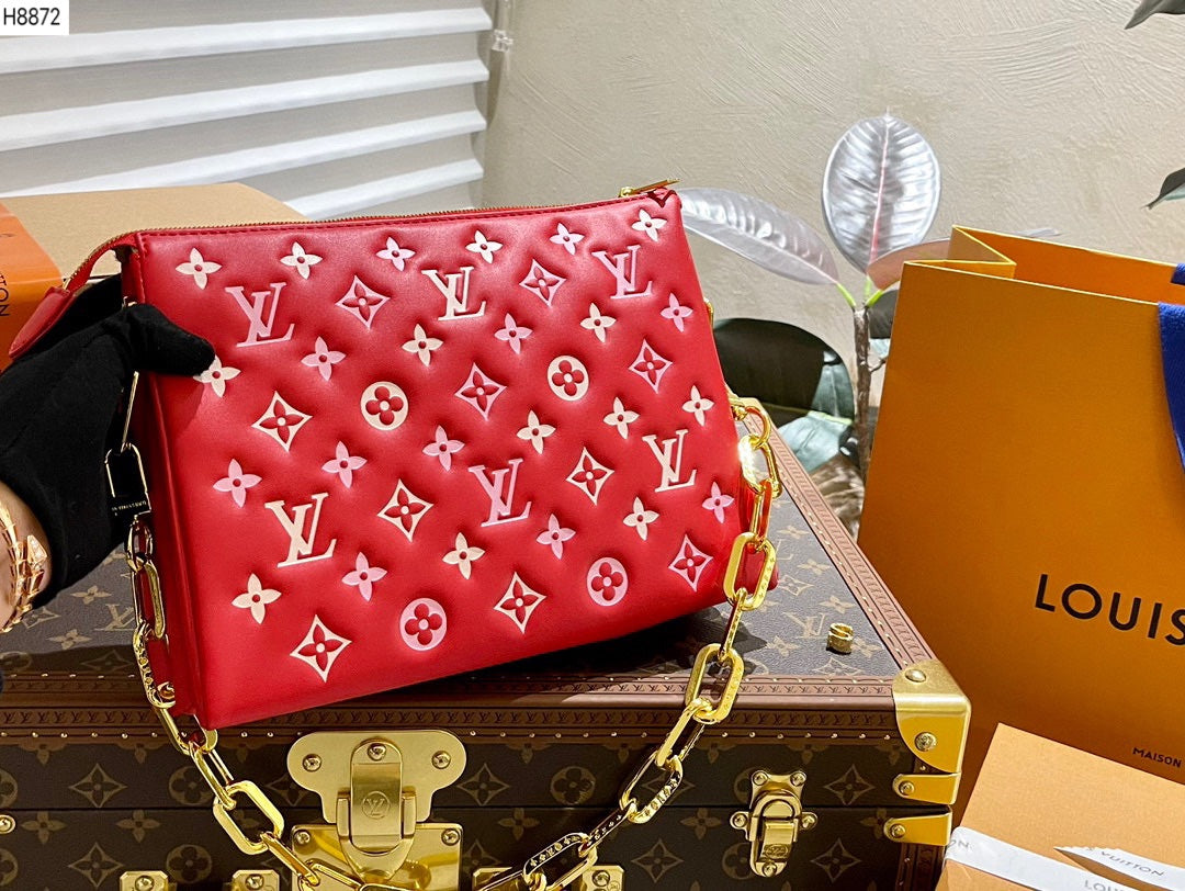 Louis new arrival COUSSIN  bag size: 26 * 20 cm