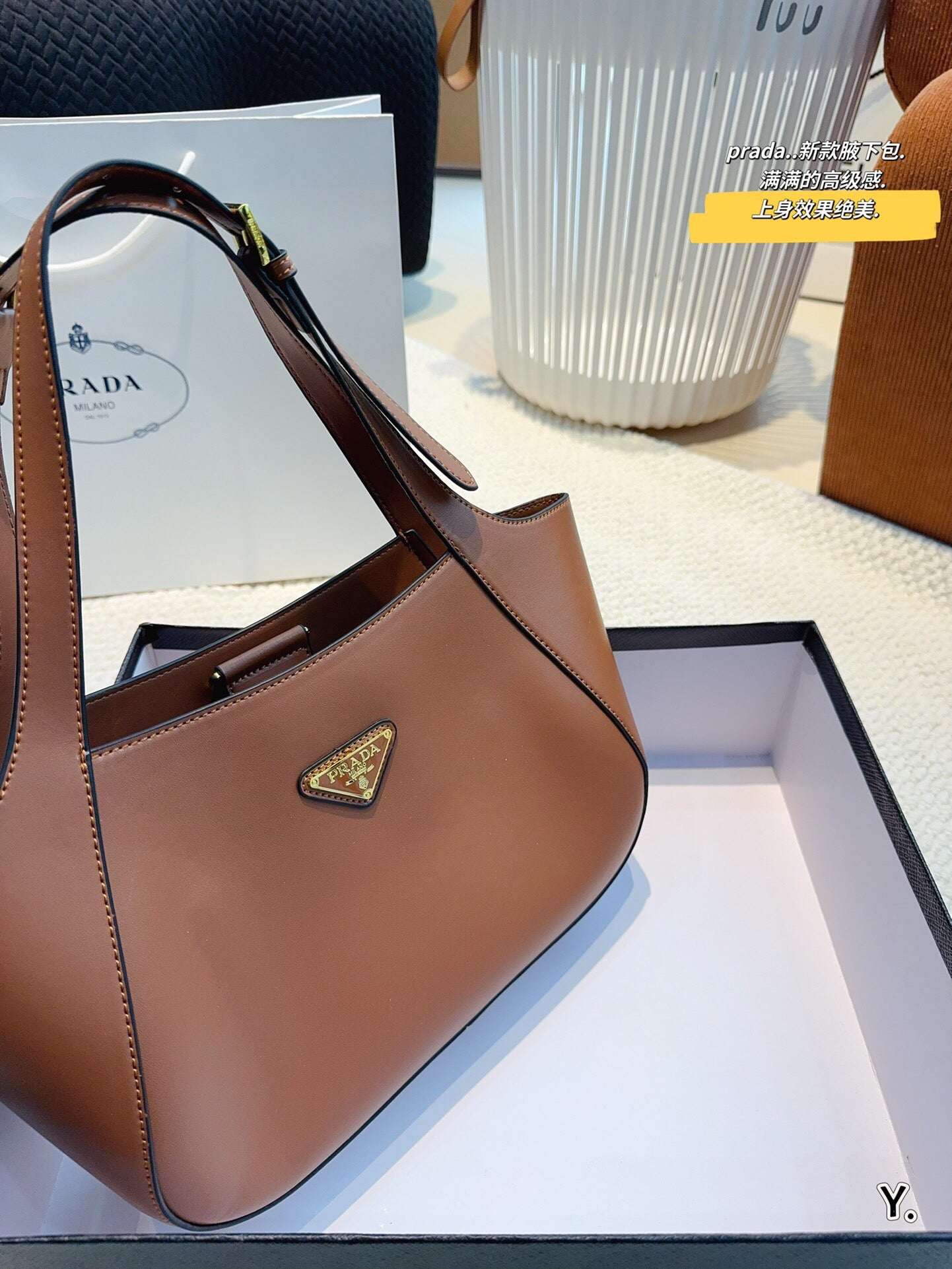 Pra new arrival hobo bag size: 27*7*19cm