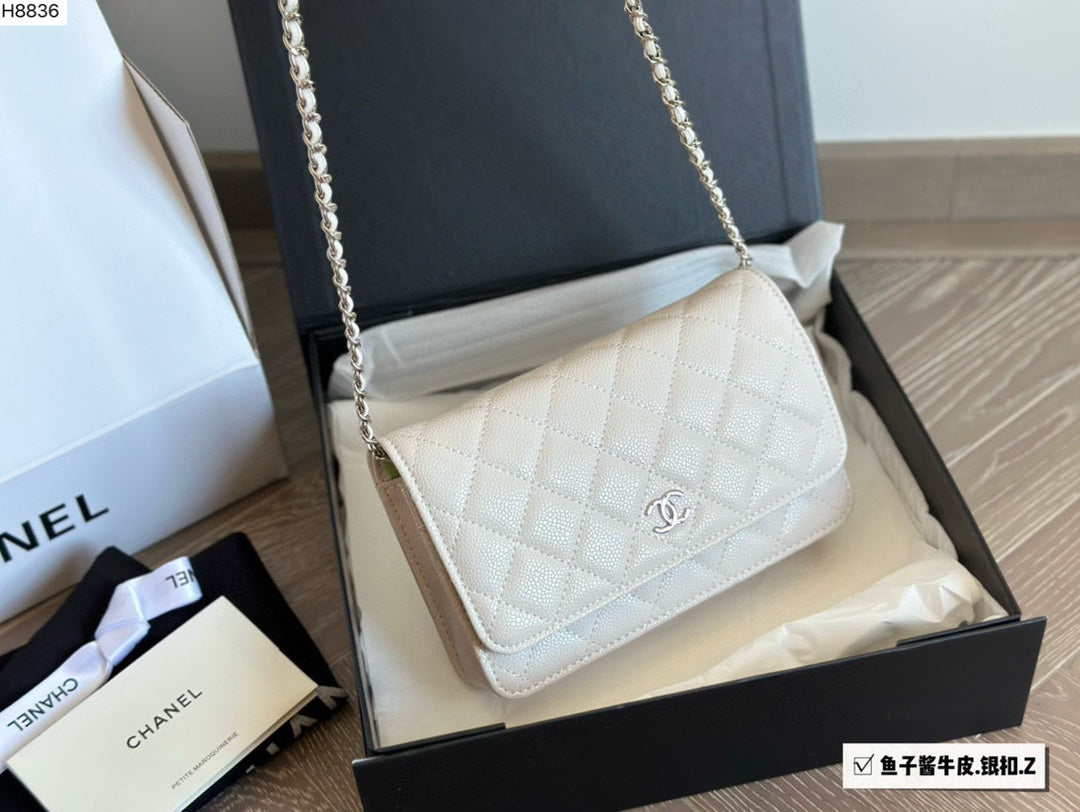 CC new arrival woc caviar leather bag size:19 * 12cm