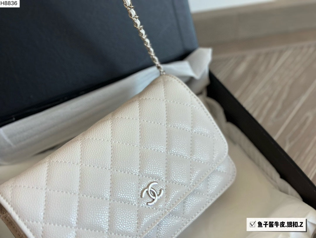 CC new arrival woc caviar leather bag size:19 * 12cm