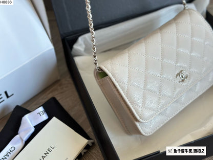 CC new arrival woc caviar leather bag size:19 * 12cm