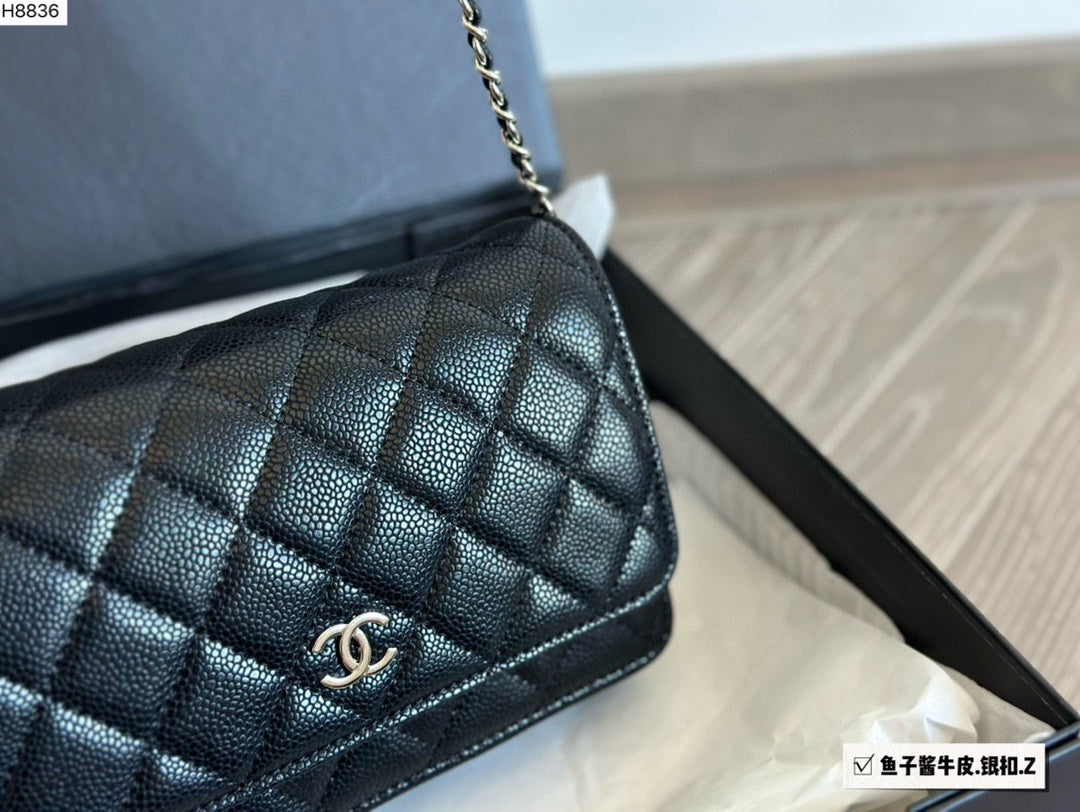 CC new arrival woc caviar leather bag size:19 * 12cm