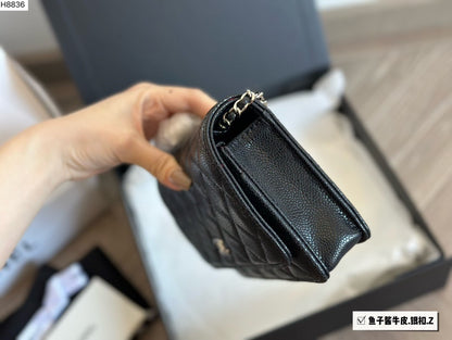 CC new arrival woc caviar leather bag size:19 * 12cm