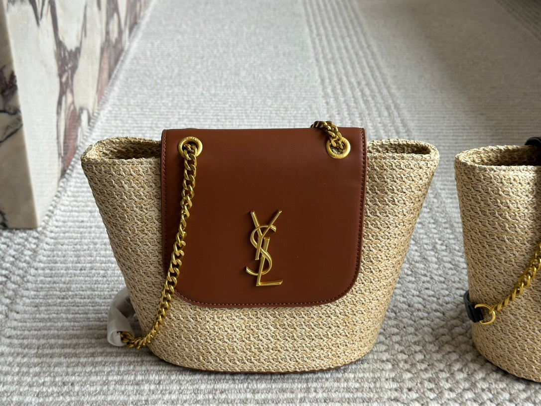 Y new arrival summer bag size:  23 * 20cm