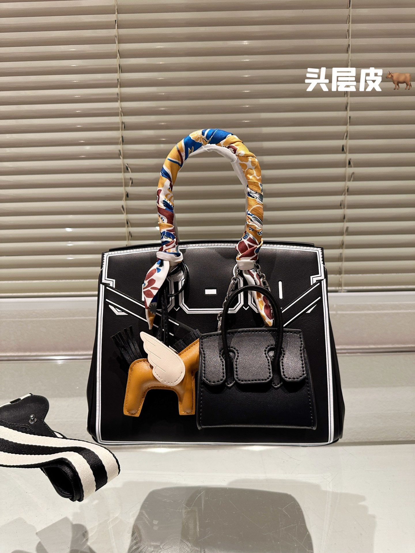 H Birkin 25 Introduces 10 New Handbags for Spring size: 25 cm