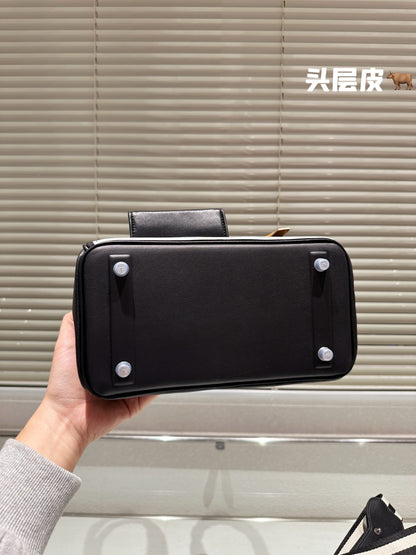 H Birkin 25 Introduces 10 New Handbags for Spring size: 25 cm