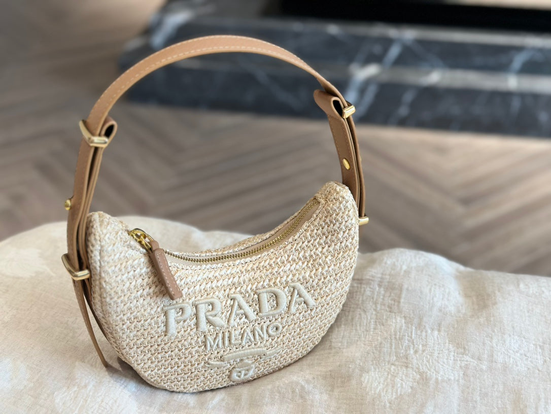 Pra new arrival bag size: 22 * 12cm
