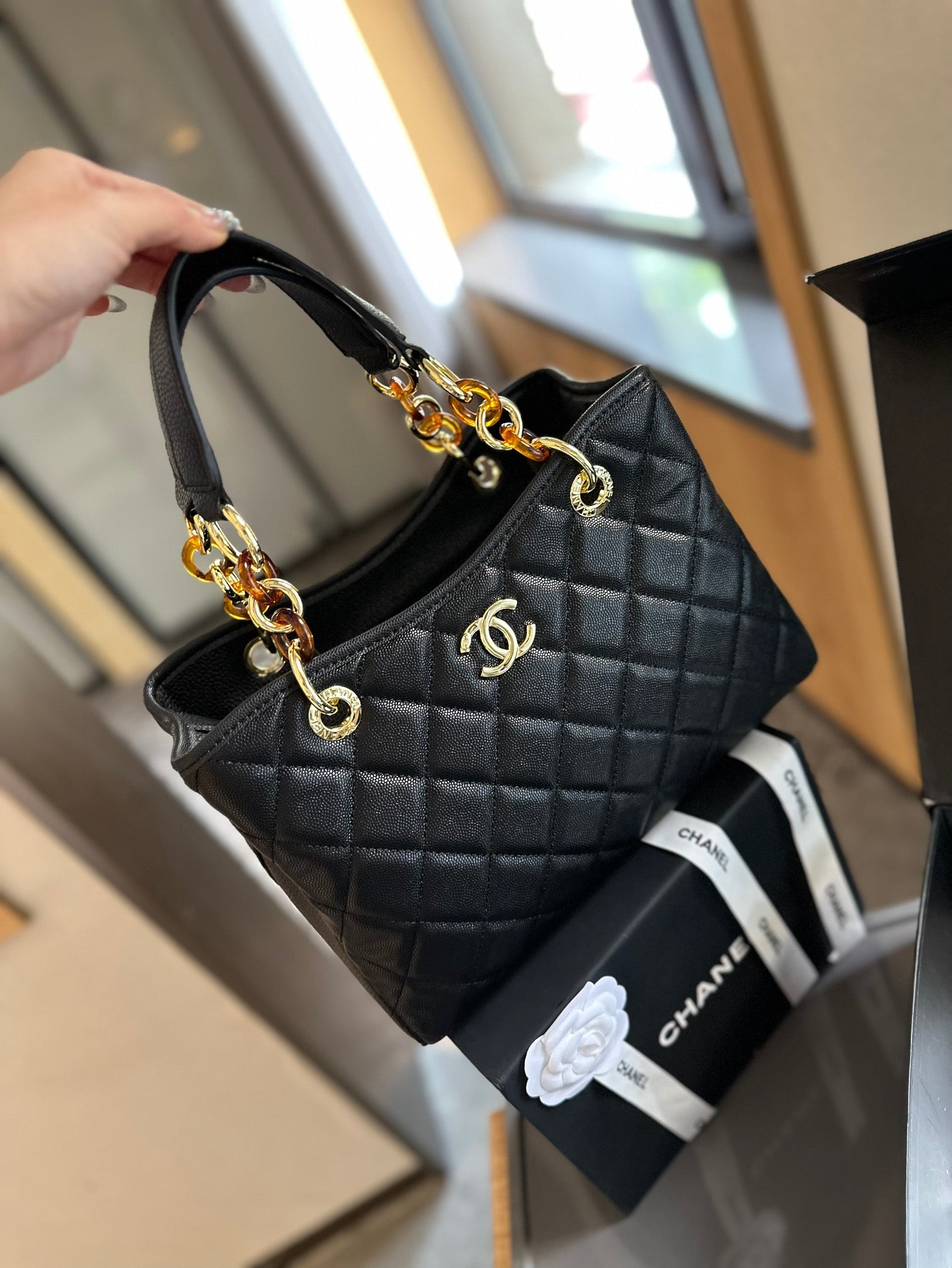 Cc new arrival vintage tote bag caviar leather size: 27cm