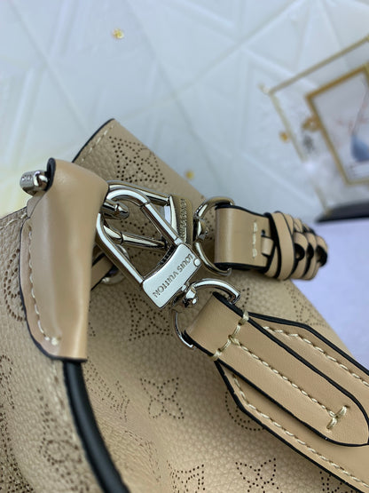 Louis M55800 Muria Tote bag size: 25 x 25 x 20  cm