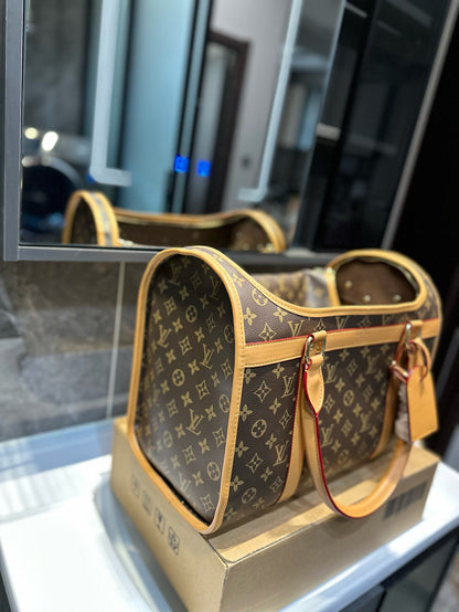 Louis new arrival pet bags size: 39*20*32 cm