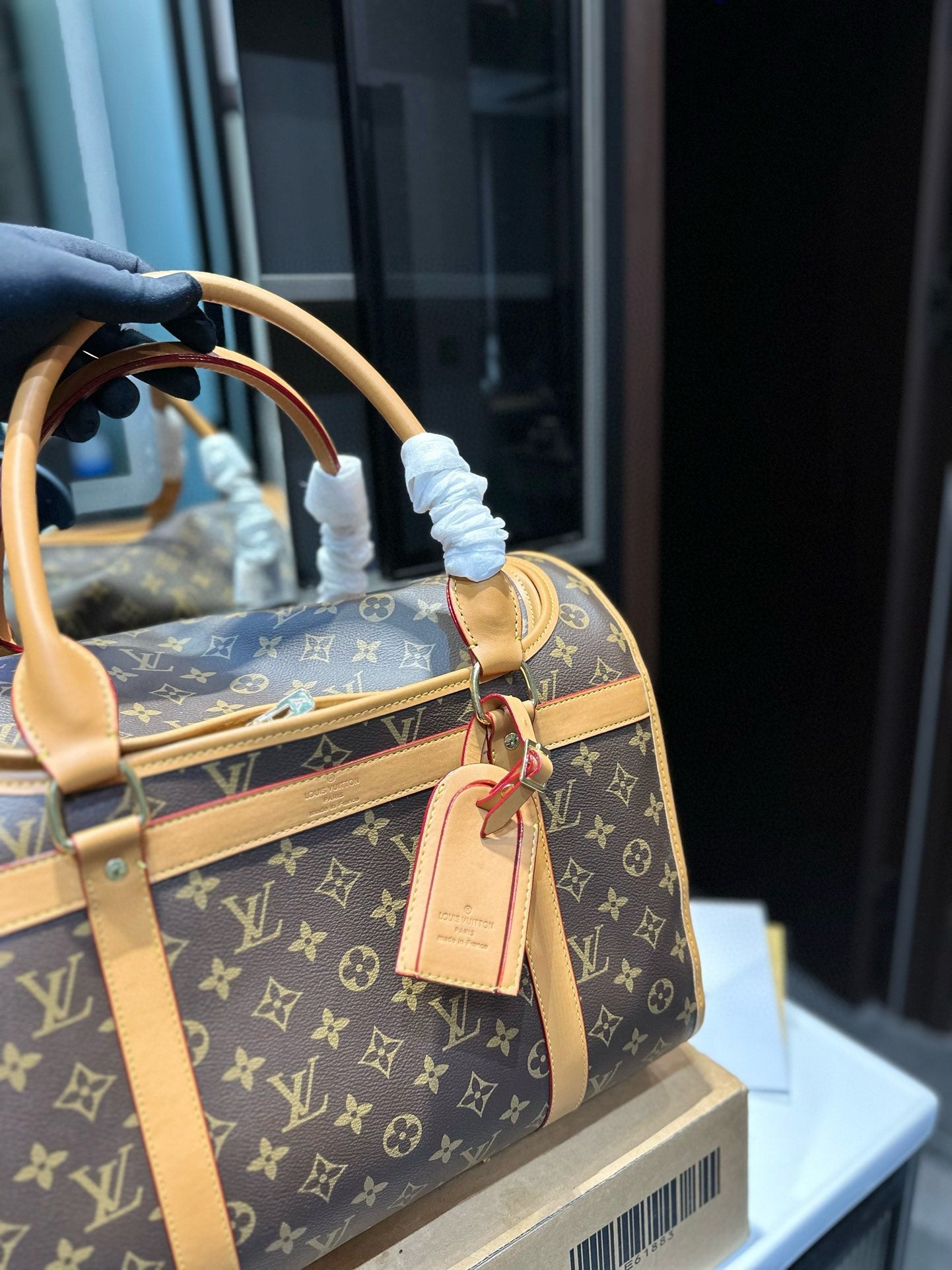 Louis new arrival pet bags size: 39*20*32 cm