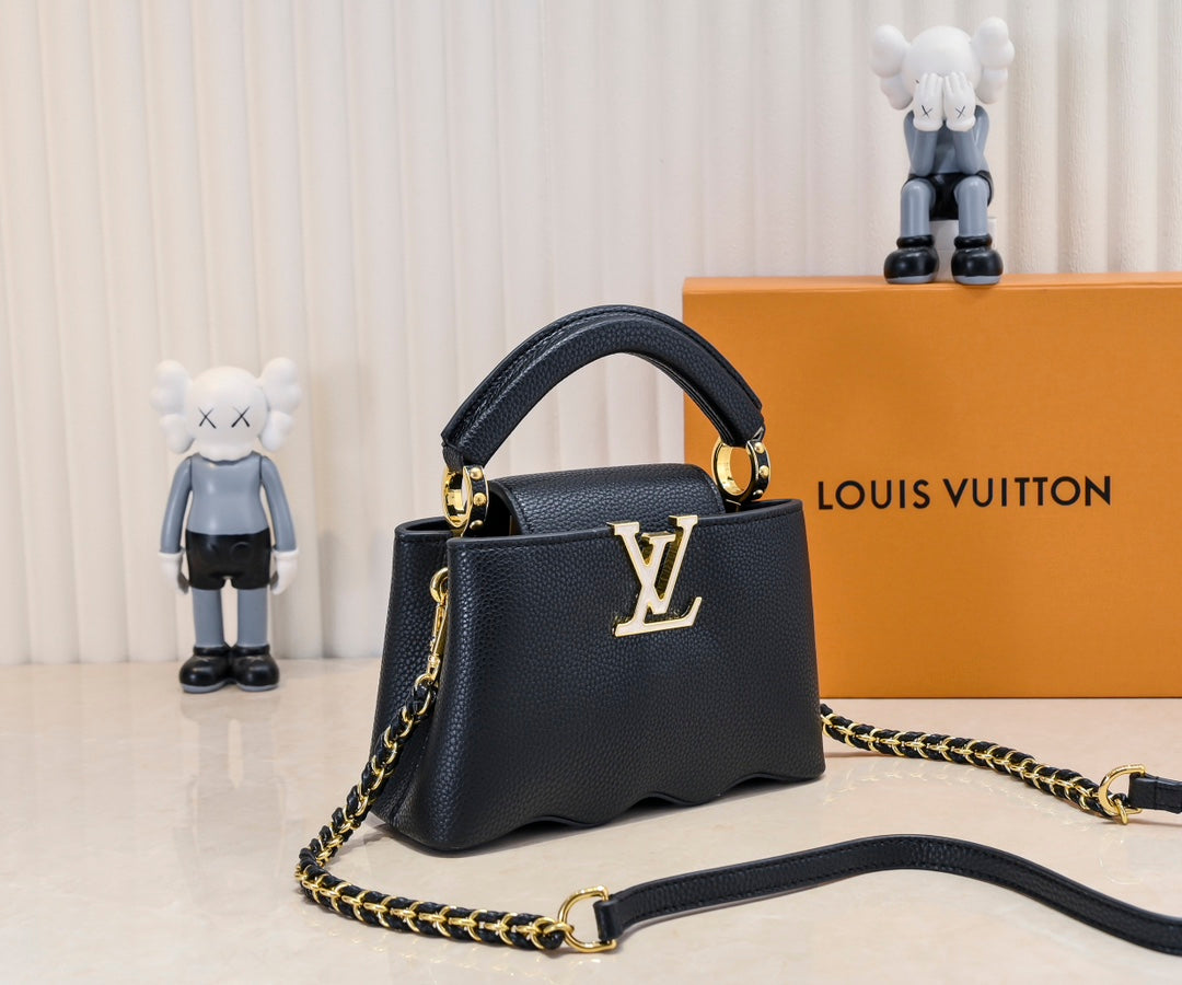 Louis new arrival M22122 Capushell Taurillon leather