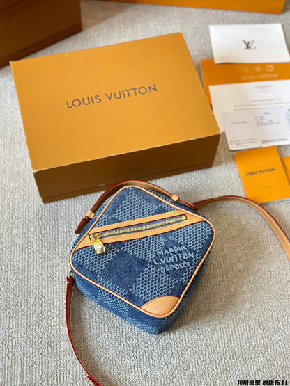 Louis new arrival Steamer/Chess vintage camera bag size : 20 * 15cm