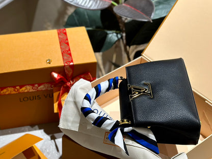 Louis capucines new arrival bag 05