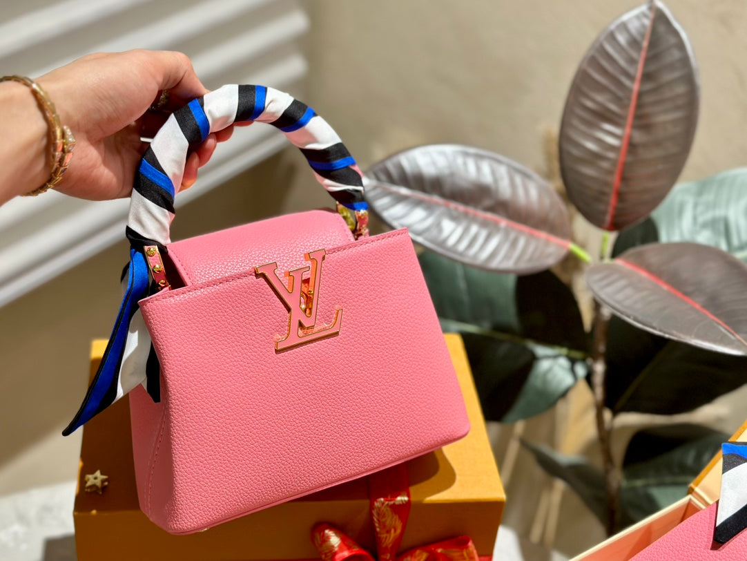Louis capucines new arrival bag 05