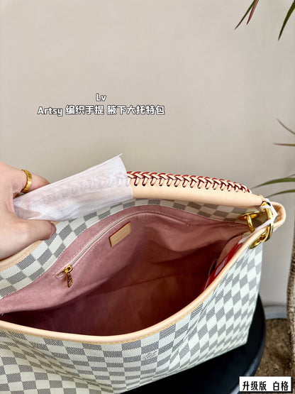 Louis new arrival Artsy tote bag size: 41x32x22cm