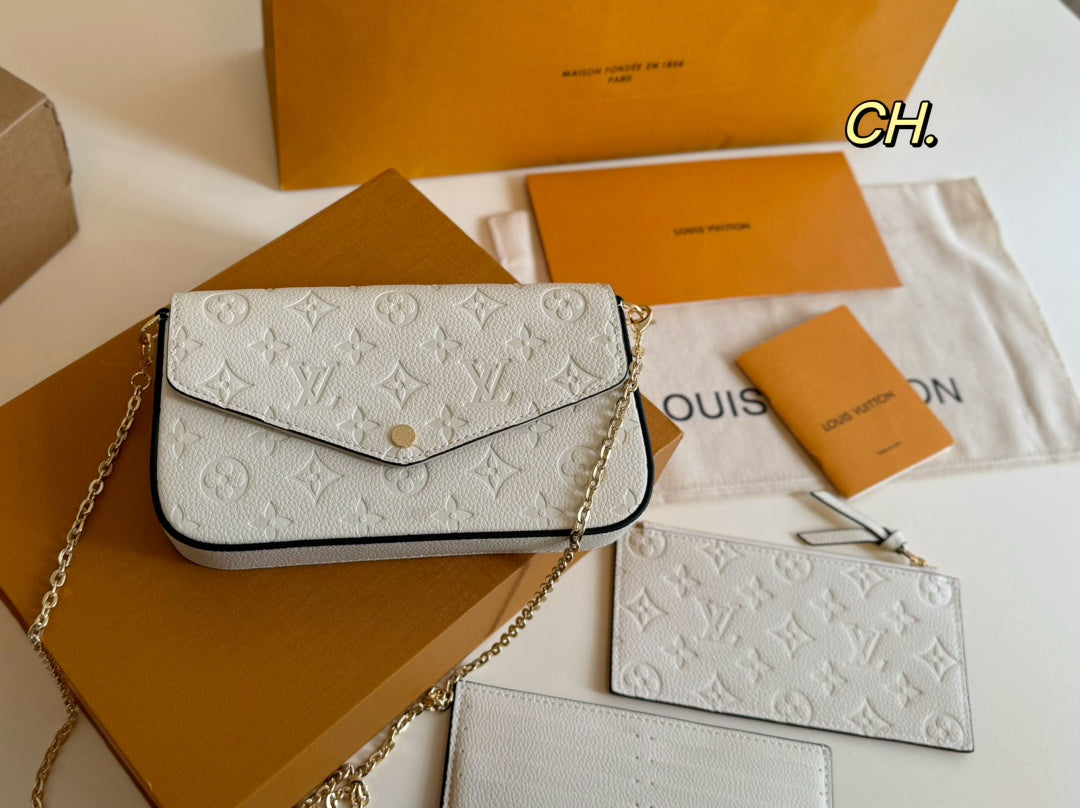Louis new arrival bag wallet size: 22×13 cm