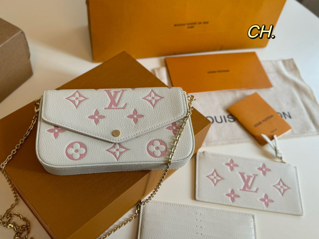 Louis new arrival bag wallet size: 22×13 cm