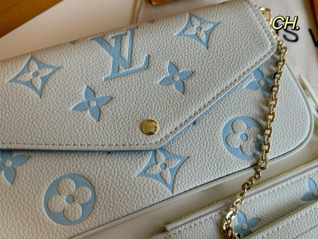 Louis new arrival bag wallet size: 22×13 cm