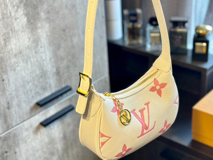 Louis new arrival hobo bag size: 21 * 11cm