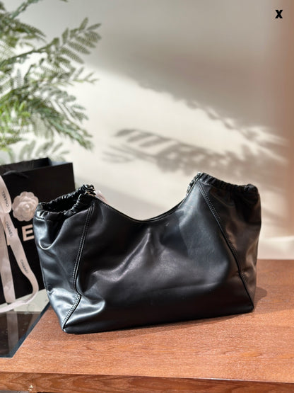 CC new arrival tote bag size: 43*30cm