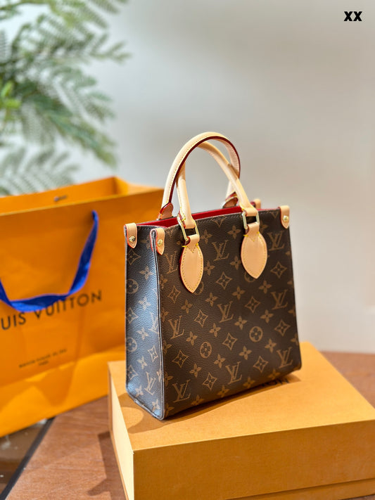 Louis new arrival bag size: 20*24 cm