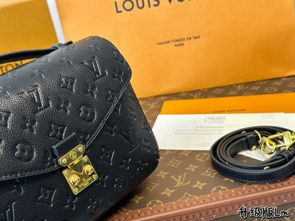 Louis new arrival bag size: 25 cm