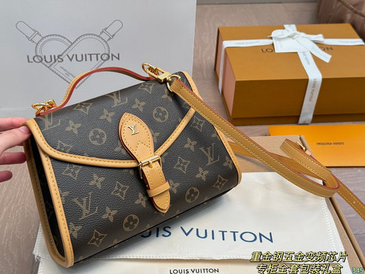 Louis new arrival ivy bag size: 23 * 16 cm