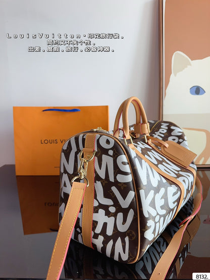 Louis new arrival keepall bag size: 45*22*27 cm