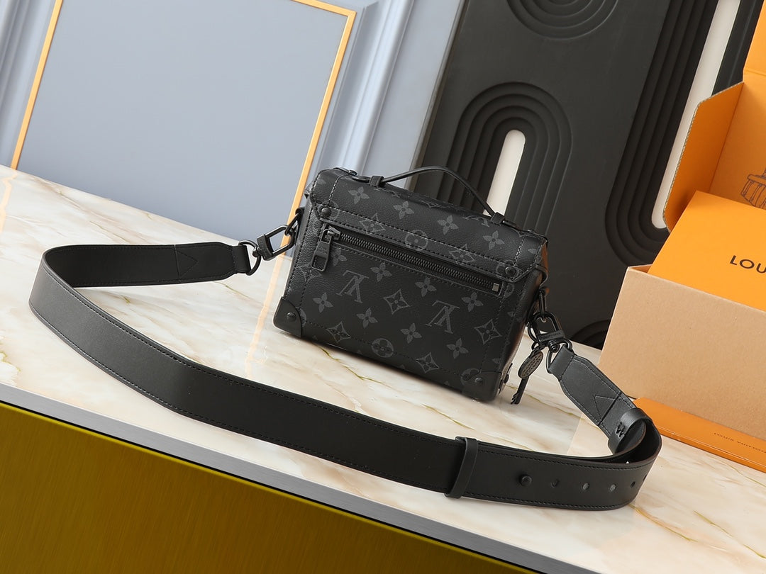 Louis new arrival Soul Trunk bag size: 19*15*7 cm