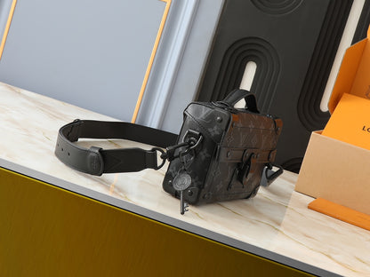 Louis new arrival Soul Trunk bag size: 19*15*7 cm