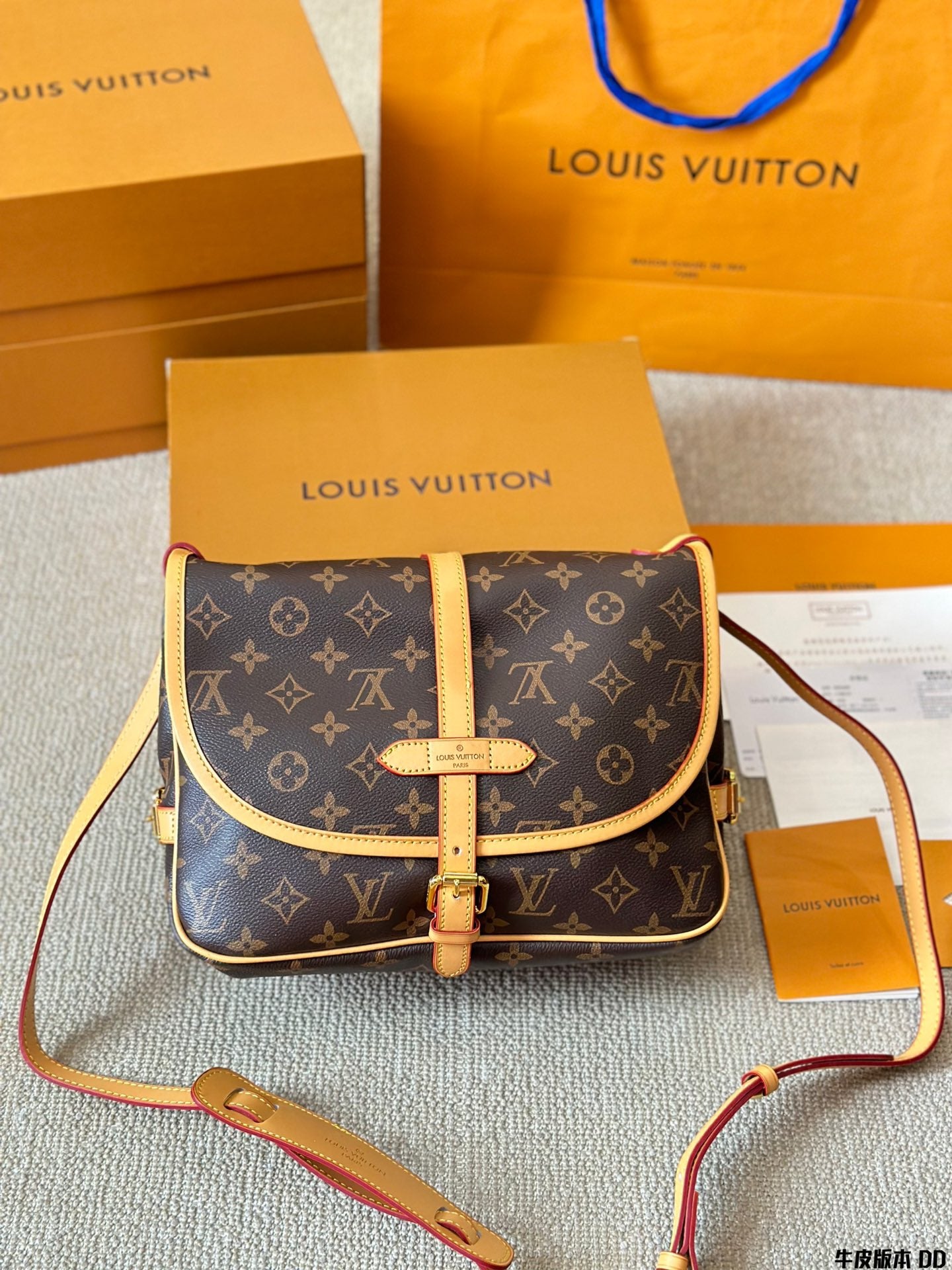 Louis new arrival saumur bb bag size:27 * 22cm