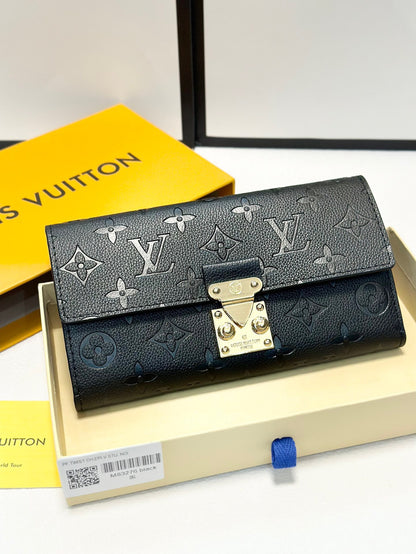 Louis new arrival  Pochette Metis wallet size: 19*10 cm